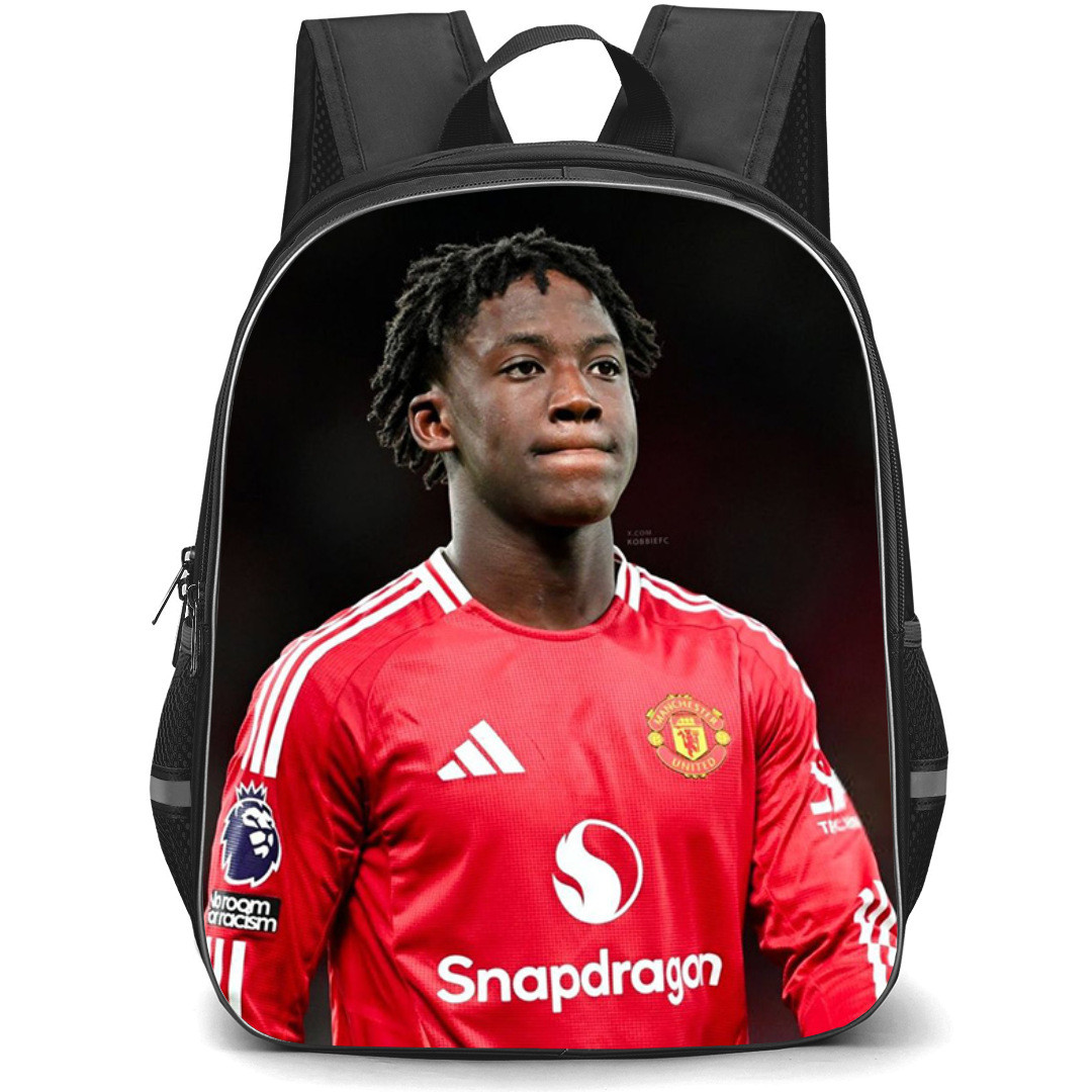 Kobbie Mainoo Backpack StudentPack - Kobbie Mainoo Manchester United Portrait On Dark Background