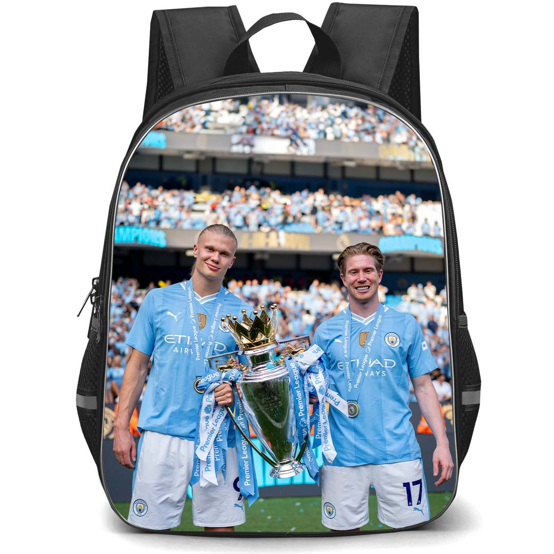 Manchester City F.C. School Backpack StudentPack - Erling Haaland And Kevin De Bruyne Holds The Trophy Poster