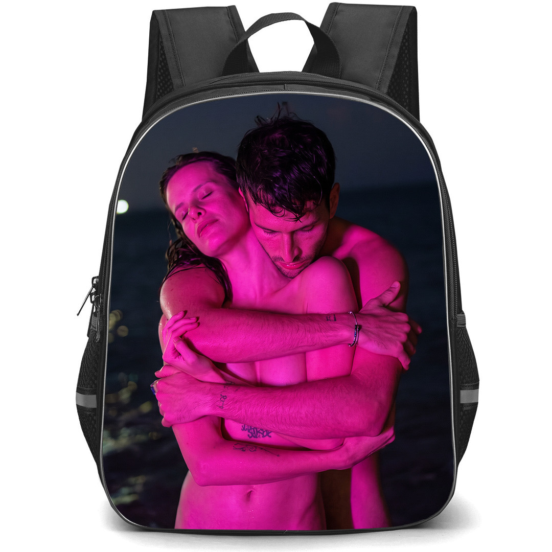 Sebasti?n Yatra Backpack School Bag StudentPack - Sebasti?n Yatra Hugging Milena Smit Ocean Background