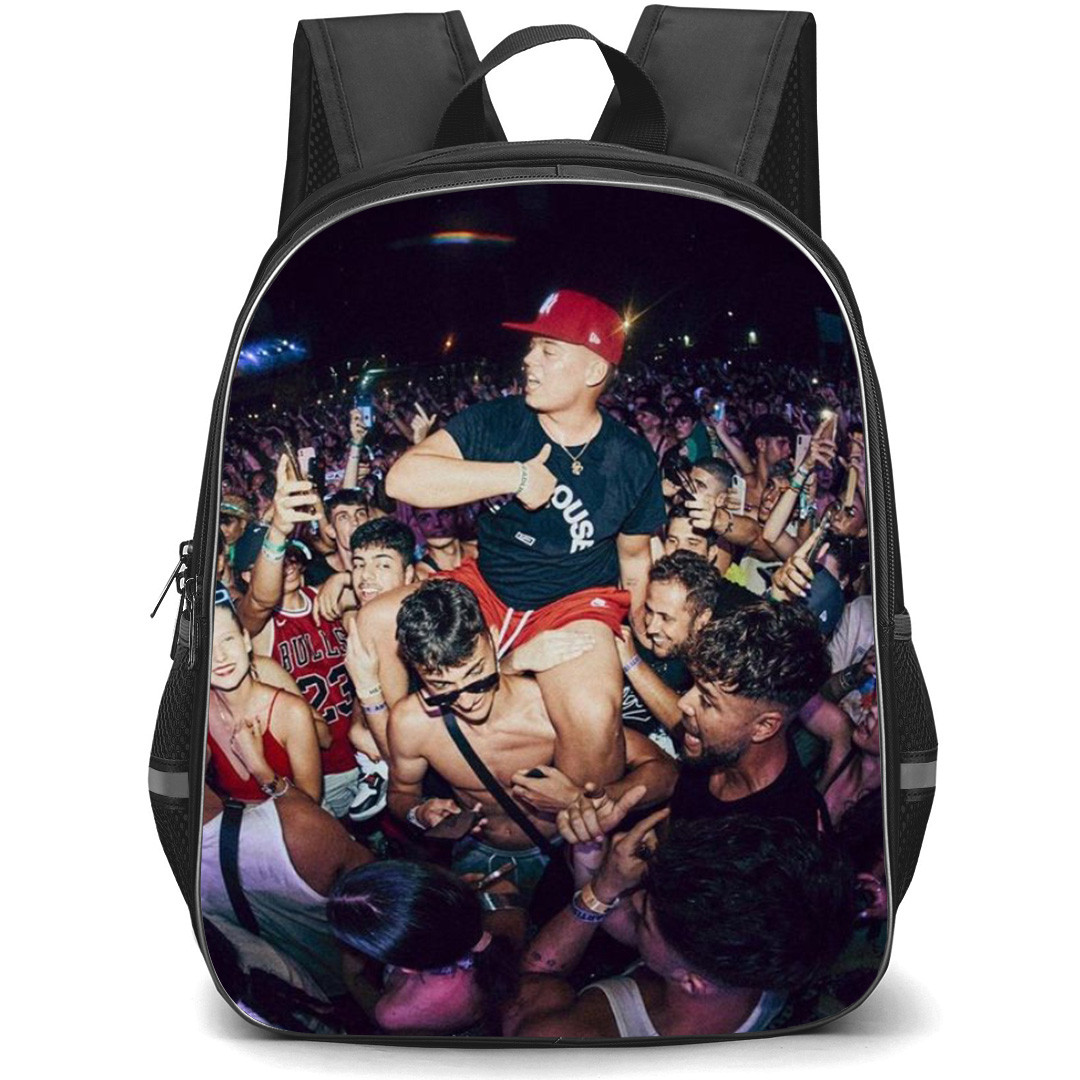 Saiko Backpack School Bag StudentPack - Saiko Sitting On Shoulder Concert Background